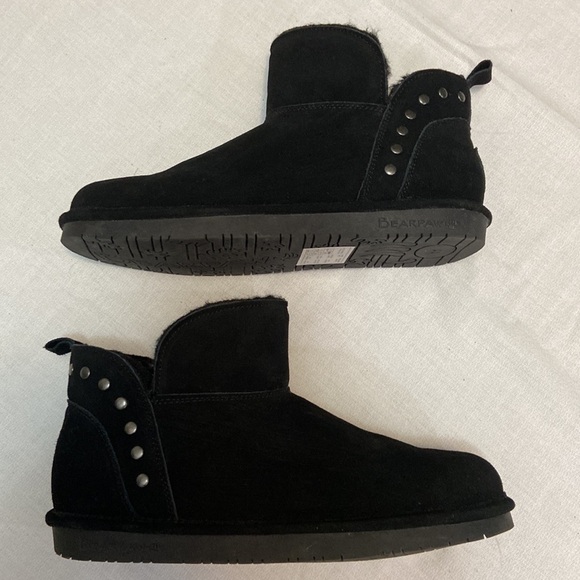 Bearpaw Black Suede Wool Lined Womens Booties & Stud Embellishments EUC size11 - Picture 1 of 8